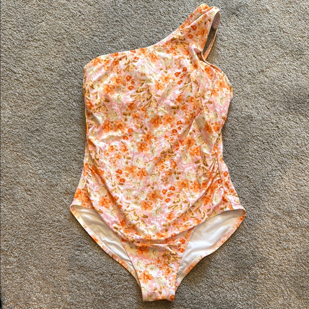 Kona Sol one shoulder bathing suit